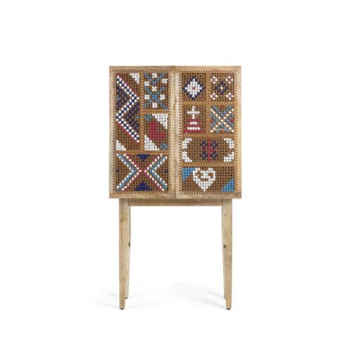 Wohnzimmerkommode in Bunt Rattan und Massivholz