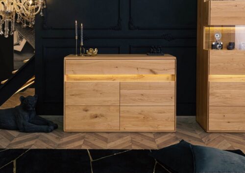 Massivmoebel24 Sideboard »CARDIFF« (123x43,5x43,5 Wildeiche montiert, griffloses Sideboard mit effektvoller LED-Beleuchtung), Tafeloptik, inkl. LED Beleuchtung, Soft-Close, Einlegeboden höhenverstellbar