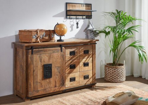 Massivmoebel24 Sideboard »RAILWAY« (Trendiges Sideboard im Industrial Stil, inklusive vielen Schubladen und einer stylischen Schiebetüre auf Eisenstange, natur lackiert 140x45x85 Mango montiert), used-optik, Metallapplikationen im Vintage Look, authentische Altholz-Optik inkl. Wurmlöcher, Schiebetüren auf Eisenleisten