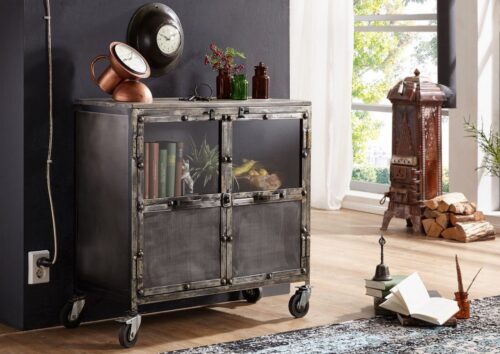 Massivmoebel24 Sideboard »HEAVY INDUSTRY« (Praktisches Sideboard auf Rollen mit Glastüren, im Factory Look, grau lackiert 90x40x90 Mango montiert), Lowboard auf Rollen, kleine Vitrine mit Türen aus Eisen und Glas, Eisenschubladen, ausgefallenes Industriedesign, strukturierte Holzoberfläche, auffälliges Holzbild, Metallgestell, Metallelemente