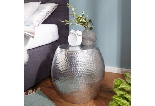 Wohnling Beistelltisch »Beistelltisch 42 x 42 x 42 cm Aluminium Silber Dekotisch Orientalisch Rund Designer Ablagetisch Metall Modern Anstelltisch Schmal Kleiner Hammerschlag Abstelltisch«