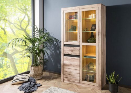 Massivmoebel24 Vitrine »MONTREUX« (Highboard aus massivem Holz 110x42x200 - Schrank Massivholz Vitrine Wildeiche / Zerreiche - bereits aufgebaut) Softclose für Türen und Schubladen, herausnehmbare Einlegeböden 3-fach höhenverstellbar, starke Rissoptik, stilvoll und modern