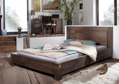 Massivmoebel24 Massivholzbett »METRO POLIS« (Bett aus robustem Massivholz, massives Holzbett Bettgestell, Modernes Bett mit schöner Holzmaserung, schlichtem Kopfteil, in grau lackiert 140x200 Sheesham / Palisander)