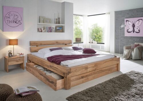 Massivmoebel24 Massivholzbett »JANGALI« (Bett aus robustem Massivholz, massives Holzbett Bettgestell, Modernes Balkenbett mit zweigeteiltem Kopfteil, inklusive 2 großen Schubladen für viel Stauraum, natur geölt 180x200 Wildeiche)