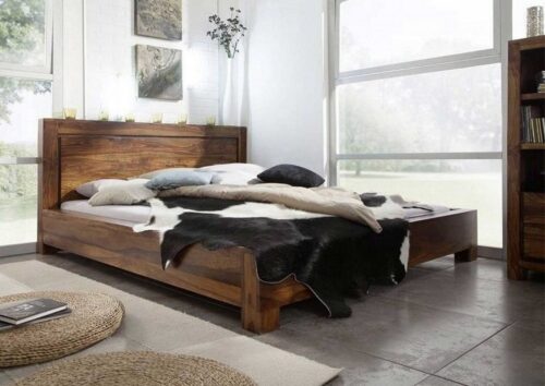 Massivmoebel24 Massivholzbett »METRO LIFE« (Bett aus robustem Massivholz, massives Holzbett Bettgestell, Massivholz Bett - 140x200 Sheesham / Palisander, honigfarbene Maserung gebeizt und lackiert, edle Optik und hoher Schlafkomfort)