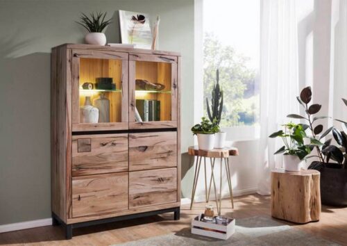 Massivmoebel24 Vitrine »VILLANDERS« (Moderne Wildeiche Glasvitrine inklusive stilvollem Hirnholz-Element, eine Kombination aus Metall und Holz, mit Türen, beige geölt 103x40x148 Wildeiche montiert) Hirnholz-Element, Soft-Close für Türen und Schubladen, Griffleisten, Metallrahmen Konstruktion, Unikate Rissoberfläche