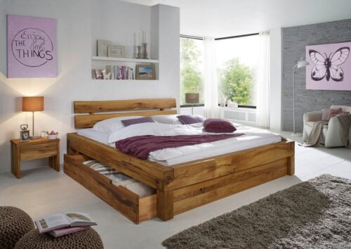 Massivmoebel24 Massivholzbett »JANGALI« (Bett aus robustem Massivholz, massives Holzbett Bettgestell, Modernes Balkenbett mit zweigeteiltem Kopfteil, inklusive 2 großen Schubladen für viel Stauraum, natur geölt 160x200 Wildeiche)
