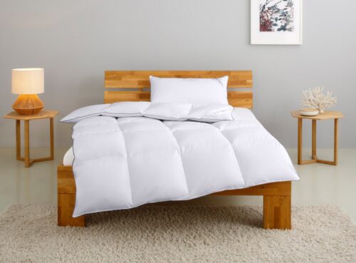 Home affaire Daunenbettdecke + Kopfkissen TAMINS, Bettdecke 135x200 cm und 155x220 cm, 2-tlg., Füllung: 100% Daunen, Bezug: 100% Baumwolle, Set mit Kissen 40x80 cm, 80x80 cm, Sommer, Winter, Made in Germany