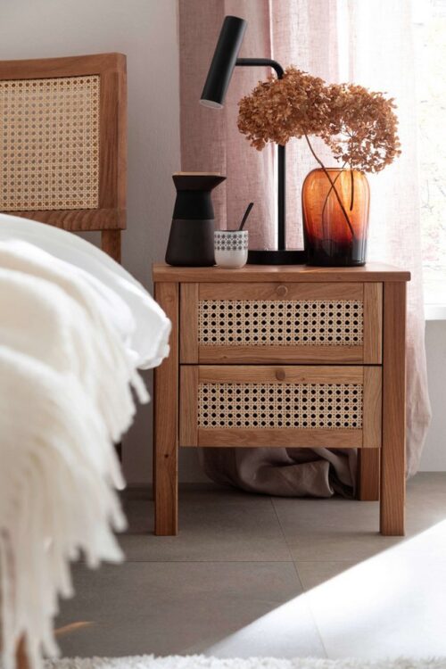 Home affaire Nachtkonsole Hällevik Nachtkonsole, Nachtkommode in hochwertiger Verarbeitung (1 St), Massivholz, Skandinavisches Design, Robust, stabil, FSC zertifiziert