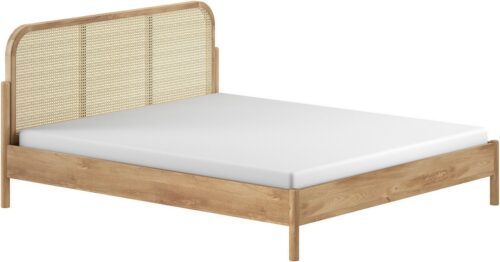 Home affaire Bettgestell Olive, Bettpfosten Eiche massiv und furnierten Bettseiten (mit hochwertigem Rattan-Geflecht Kopfteil, Rahmen Eiche massiv), ohne Lattenrost, mit höhenverstellbarem Rahmenbeschlag, zwei Breiten